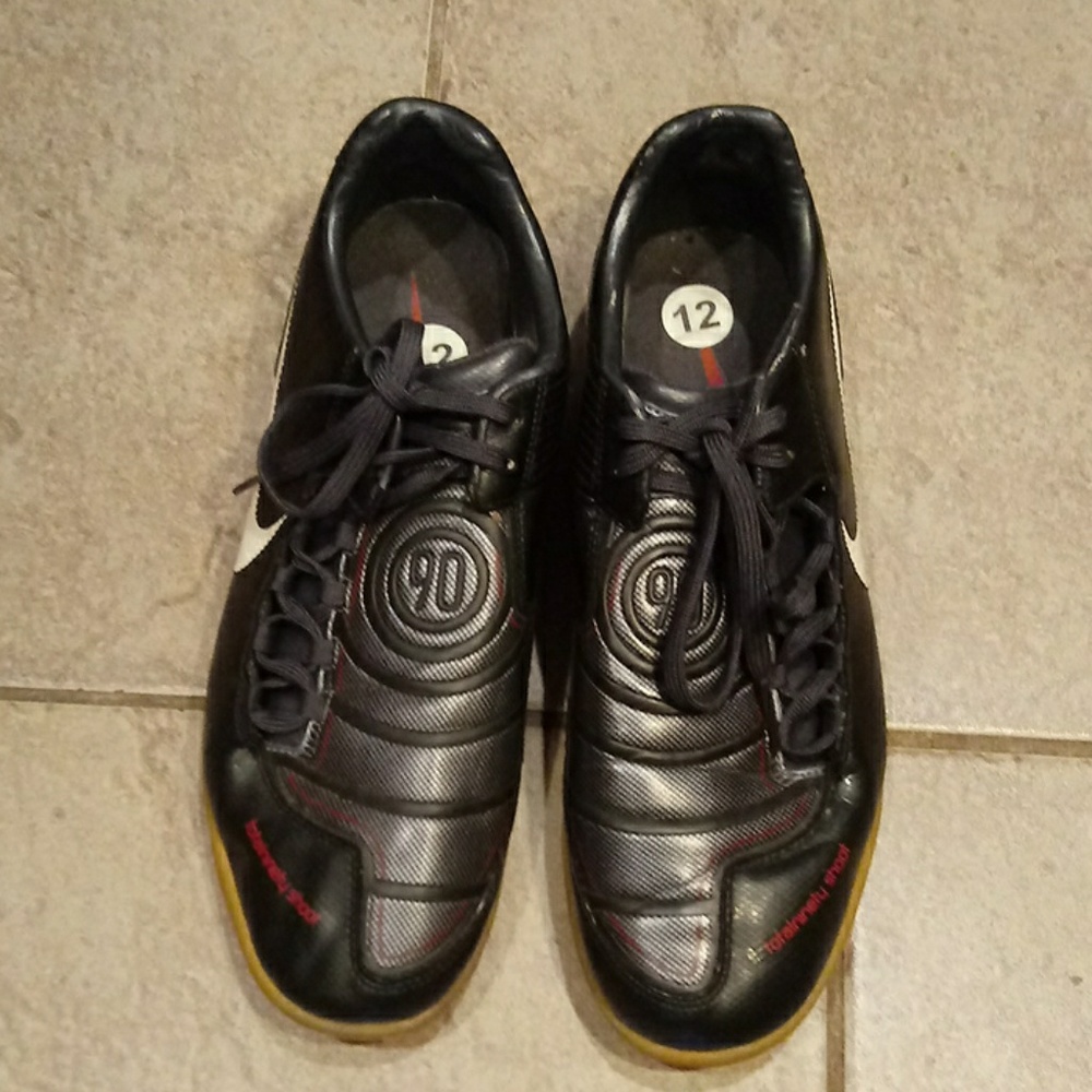 Nike total ninety shoot soccer sneakers - Picture 1 of 8